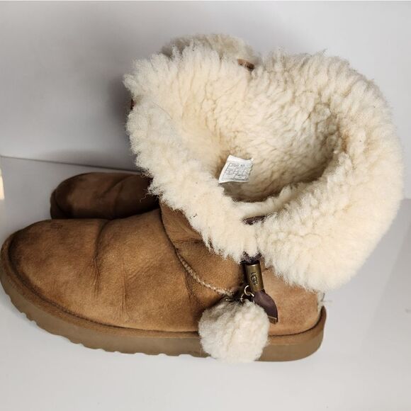 UGG Bailey ll Button Chestnut Winter Boots Size 8 - Picture 9 of 10
